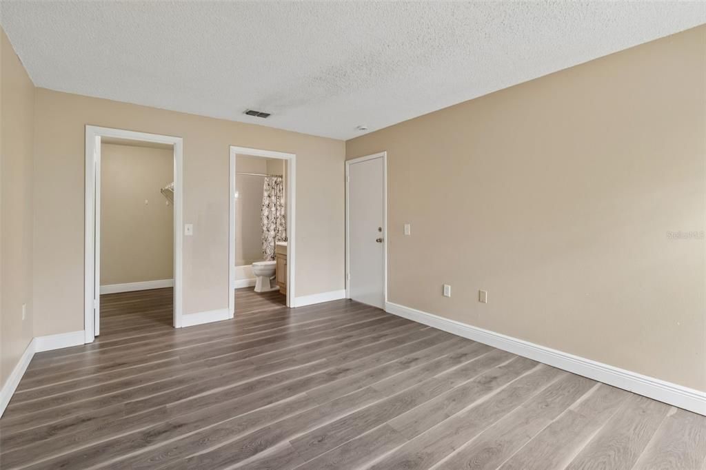 For Rent: $1,395 (2 beds, 2 baths, 912 Square Feet)