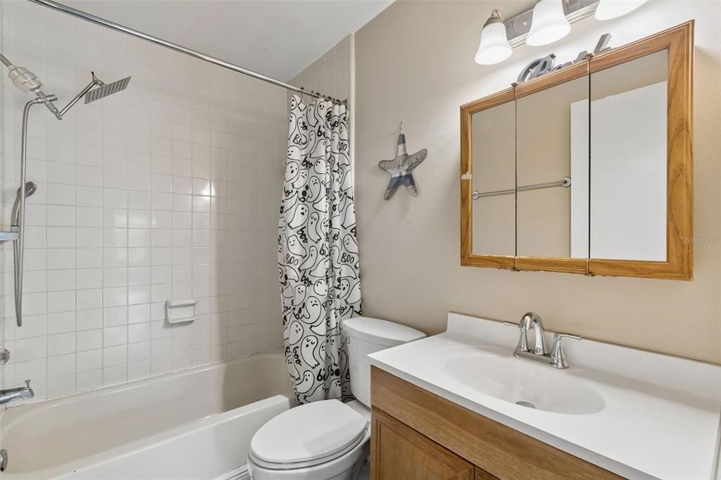 For Rent: $1,395 (2 beds, 2 baths, 912 Square Feet)