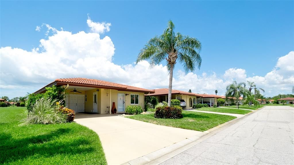 For Sale: $346,000 (2 beds, 2 baths, 1230 Square Feet)