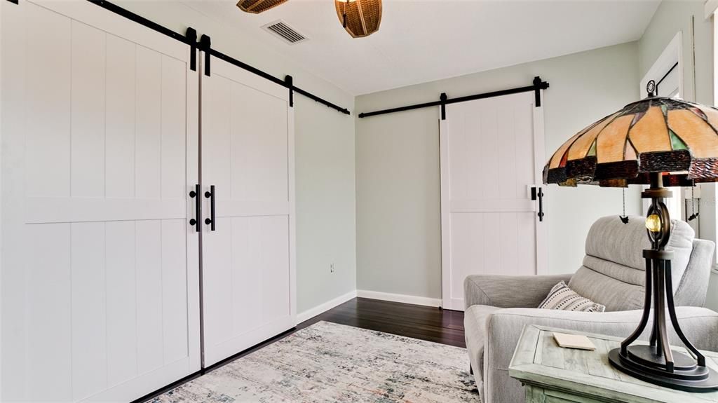 For Sale: $346,000 (2 beds, 2 baths, 1230 Square Feet)