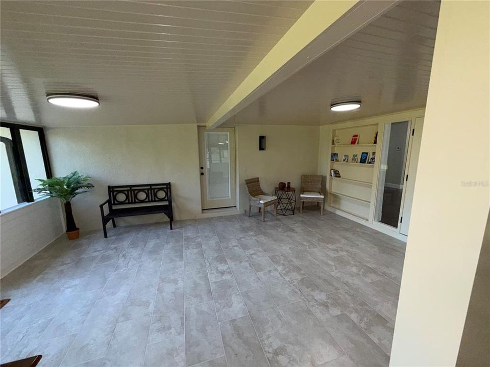 En Venta: $797,500 (3 camas, 2 baños, 2890 Pies cuadrados)