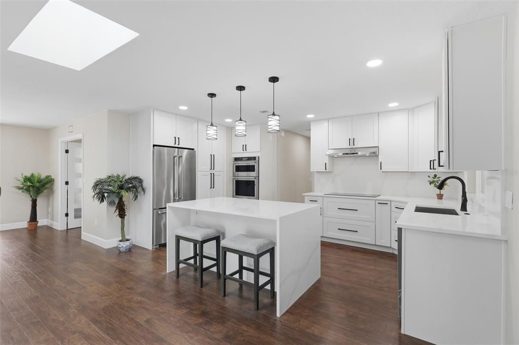 En Venta: $797,500 (3 camas, 2 baños, 2890 Pies cuadrados)