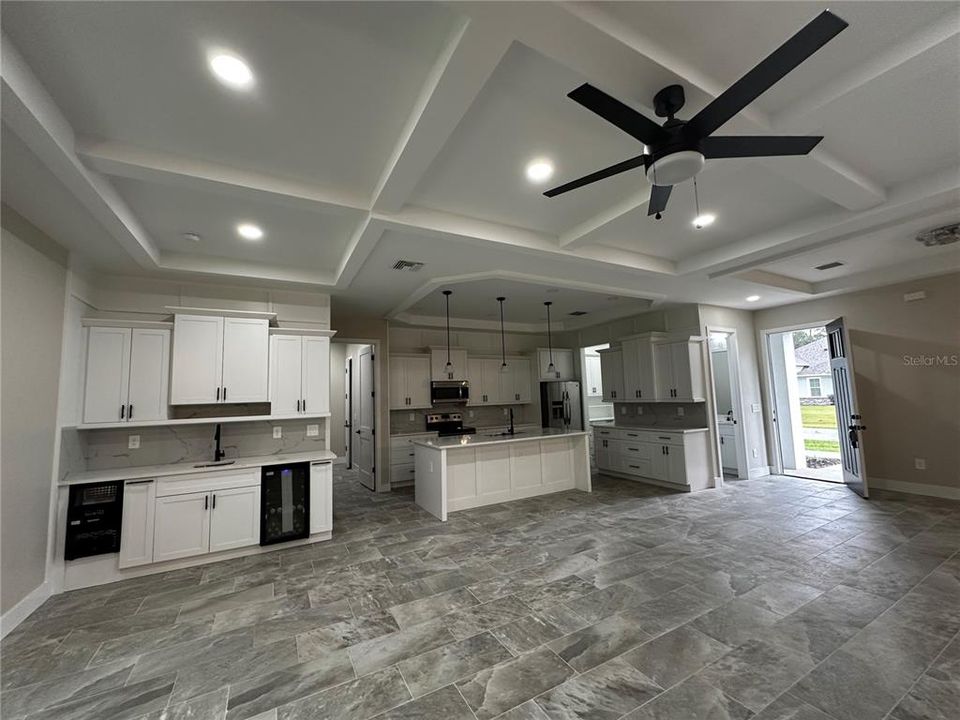For Rent: $2,950 (4 beds, 2 baths, 2198 Square Feet)