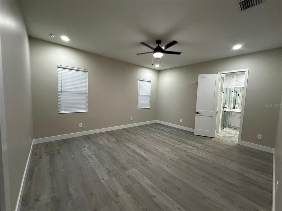 For Rent: $2,950 (4 beds, 2 baths, 2198 Square Feet)