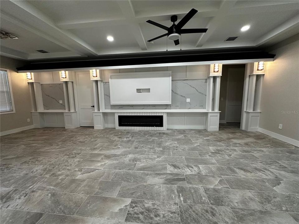 For Rent: $2,950 (4 beds, 2 baths, 2198 Square Feet)