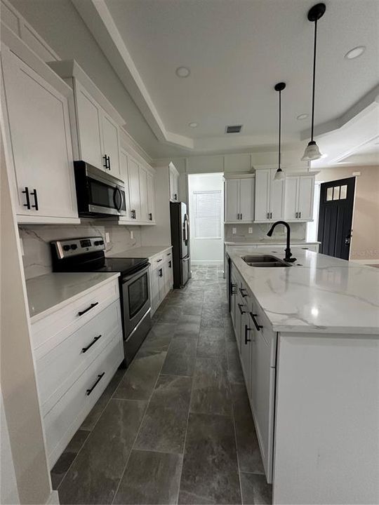 For Rent: $2,950 (4 beds, 2 baths, 2198 Square Feet)