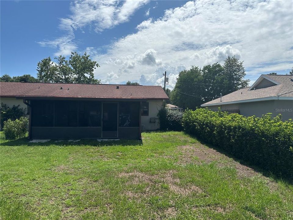 For Rent: $1,525 (3 beds, 1 baths, 1064 Square Feet)
