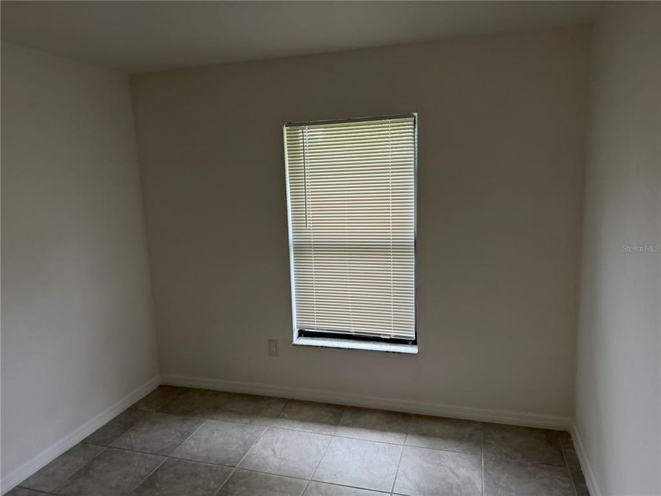 For Rent: $1,525 (3 beds, 1 baths, 1064 Square Feet)