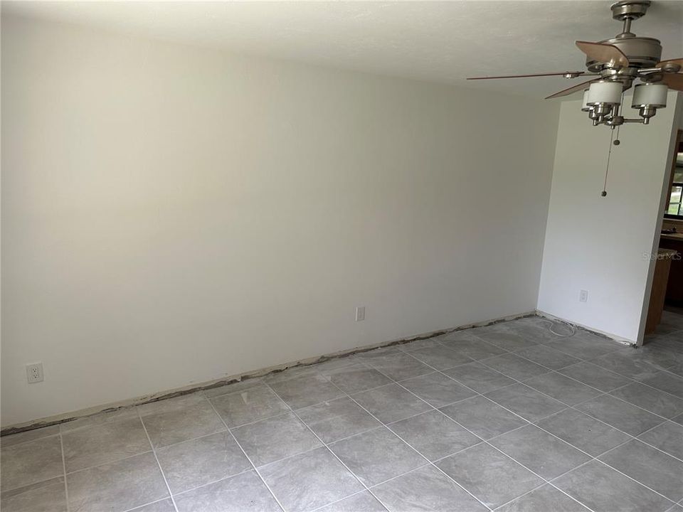 For Rent: $1,525 (3 beds, 1 baths, 1064 Square Feet)