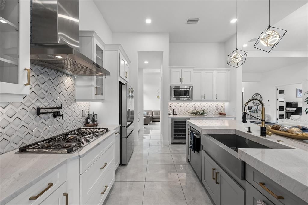 Active With Contract: $1,150,000 (3 beds, 3 baths, 3072 Square Feet)