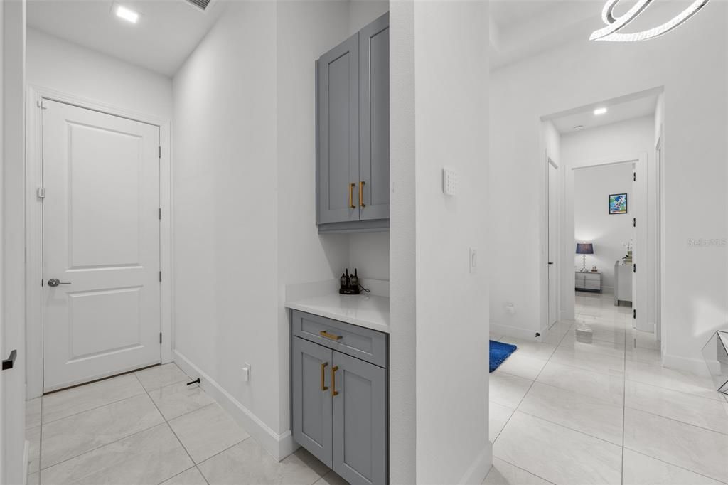 Active With Contract: $1,150,000 (3 beds, 3 baths, 3072 Square Feet)