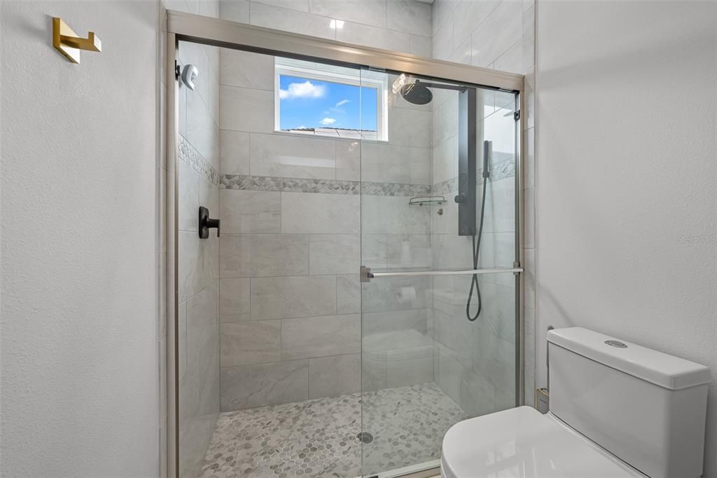 Active With Contract: $1,150,000 (3 beds, 3 baths, 3072 Square Feet)