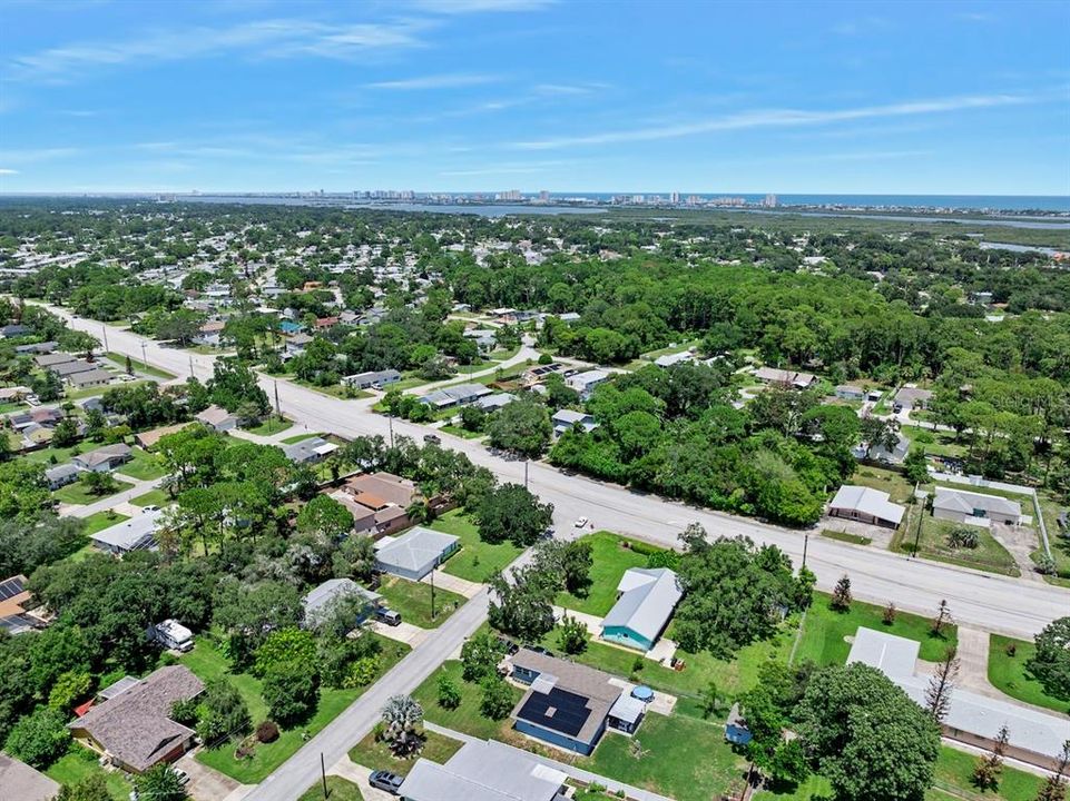 For Sale: $350,000 (3 beds, 2 baths, 1402 Square Feet)