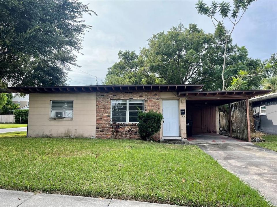 For Rent: $1,395 (1 beds, 1 baths, 620 Square Feet)