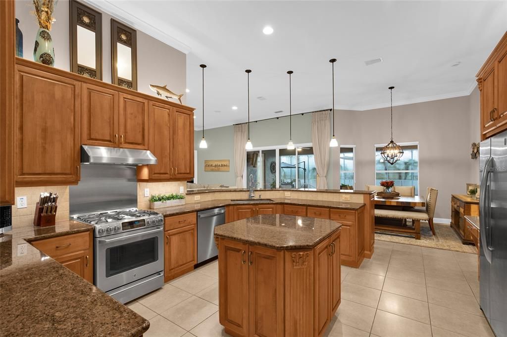 For Sale: $1,149,000 (4 beds, 3 baths, 3487 Square Feet)