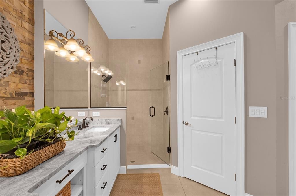 For Sale: $1,149,000 (4 beds, 3 baths, 3487 Square Feet)