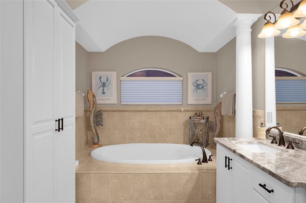 For Sale: $1,149,000 (4 beds, 3 baths, 3487 Square Feet)