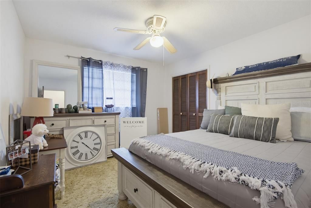 En Venta: $1,150,000 (3 camas, 2 baños, 1646 Pies cuadrados)
