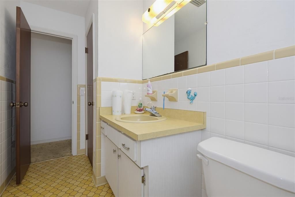 En Venta: $1,150,000 (3 camas, 2 baños, 1646 Pies cuadrados)