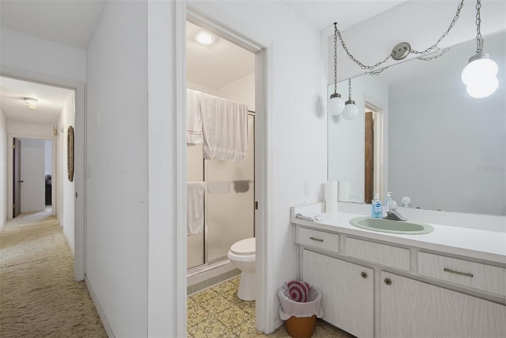 En Venta: $1,150,000 (3 camas, 2 baños, 1646 Pies cuadrados)