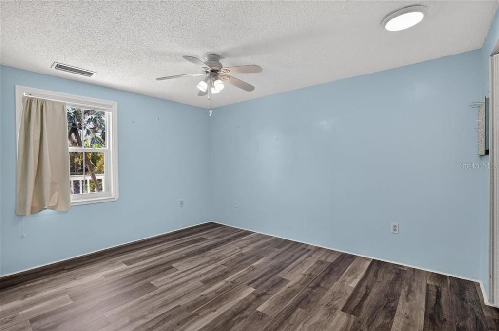 For Sale: $1,250,000 (3 beds, 2 baths, 1176 Square Feet)