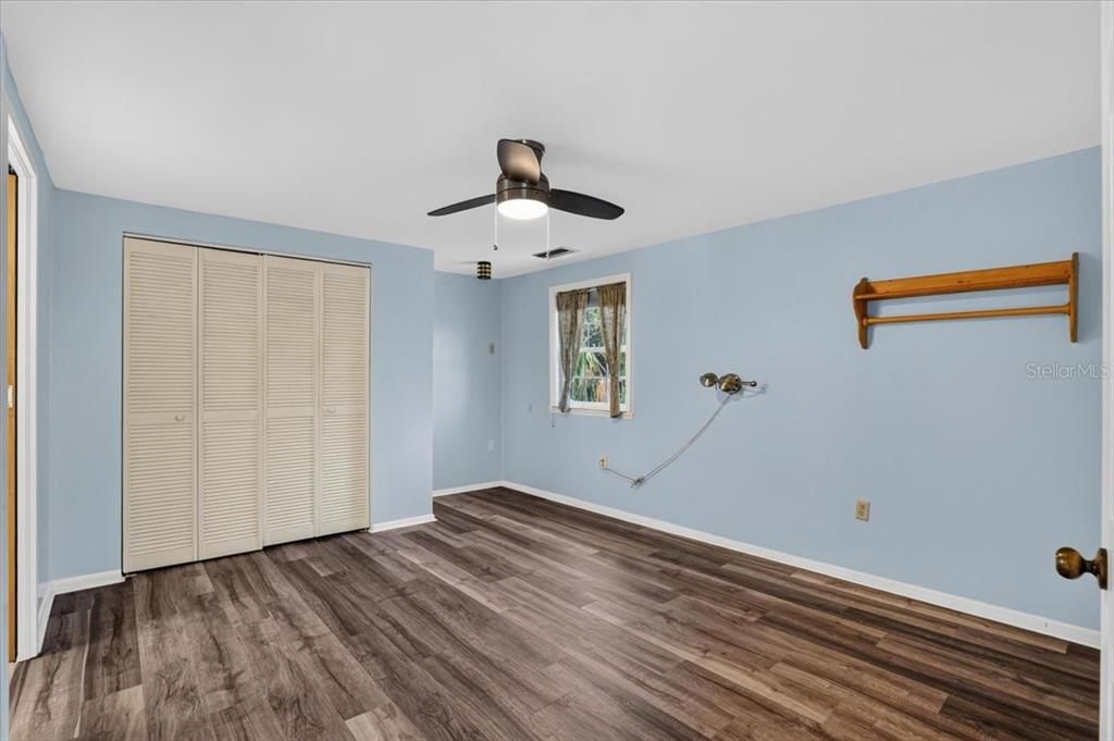 For Sale: $1,250,000 (3 beds, 2 baths, 1176 Square Feet)