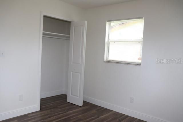 For Sale: $299,900 (4 beds, 1 baths, 1608 Square Feet)