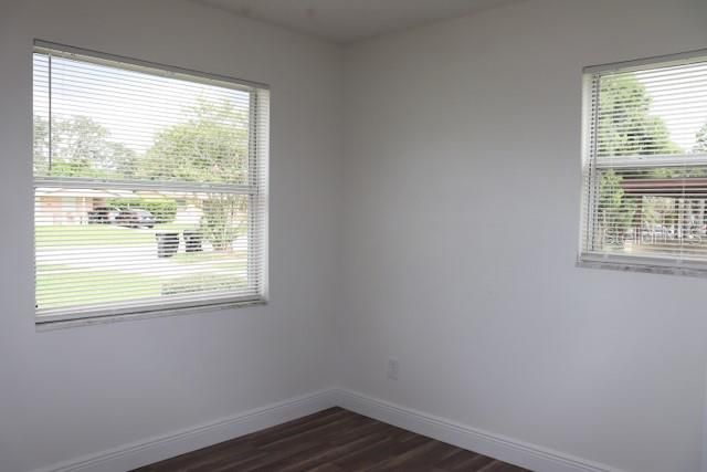 For Sale: $299,900 (4 beds, 1 baths, 1608 Square Feet)