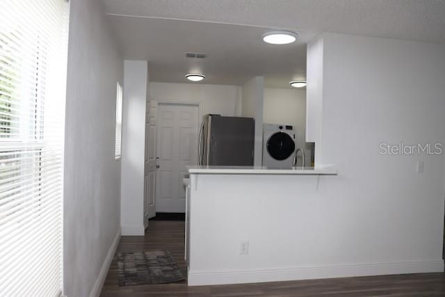 For Sale: $299,900 (4 beds, 1 baths, 1608 Square Feet)