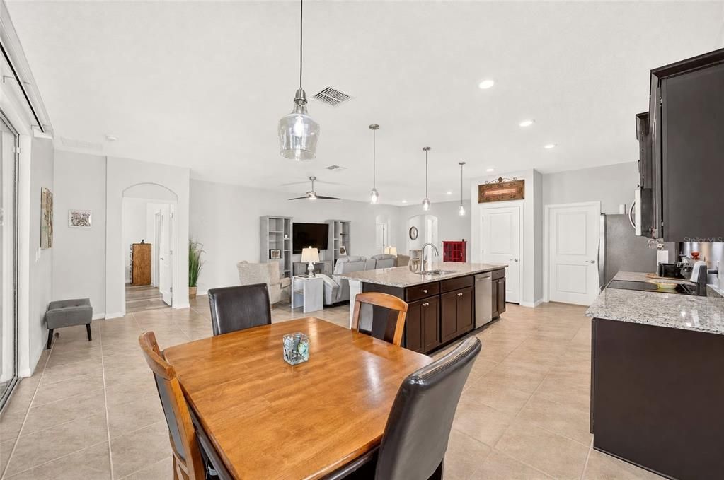 For Sale: $275,000 (3 beds, 2 baths, 1851 Square Feet)