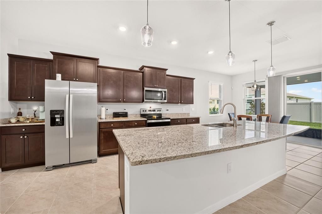 For Sale: $275,000 (3 beds, 2 baths, 1851 Square Feet)