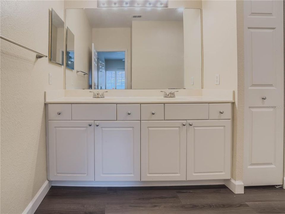 For Rent: $1,750 (2 beds, 2 baths, 1117 Square Feet)