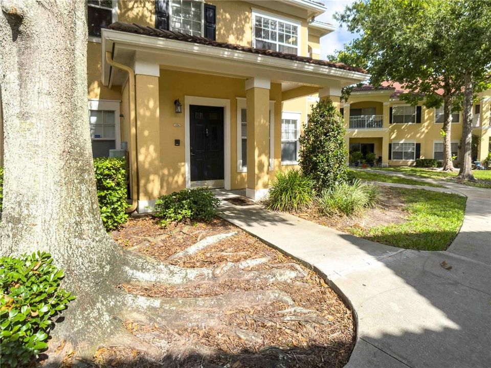 For Rent: $1,750 (2 beds, 2 baths, 1117 Square Feet)