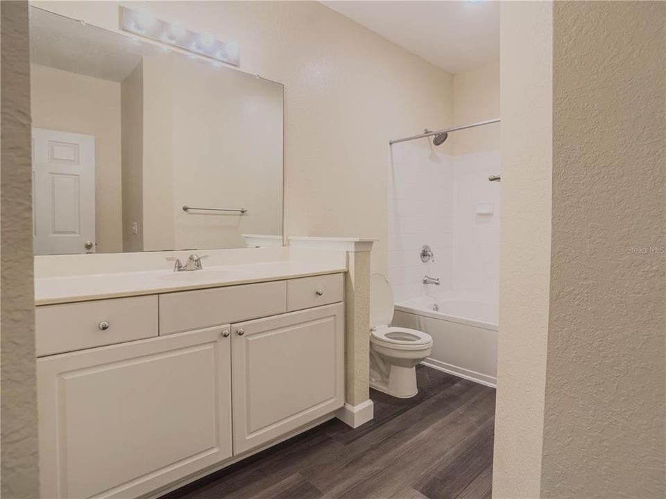 For Rent: $1,750 (2 beds, 2 baths, 1117 Square Feet)