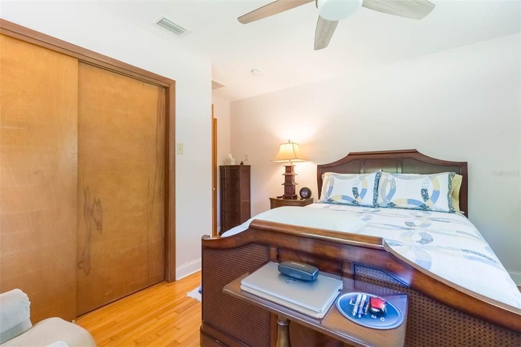 For Sale: $1,599,000 (4 beds, 4 baths, 5578 Square Feet)