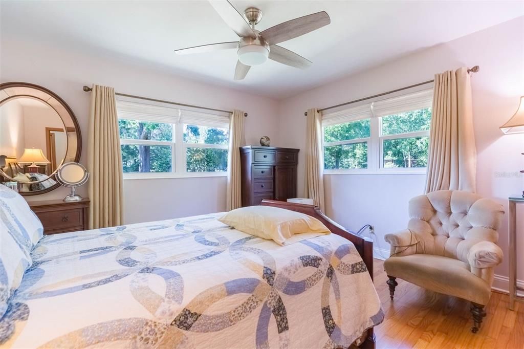 For Sale: $1,599,000 (4 beds, 4 baths, 5578 Square Feet)