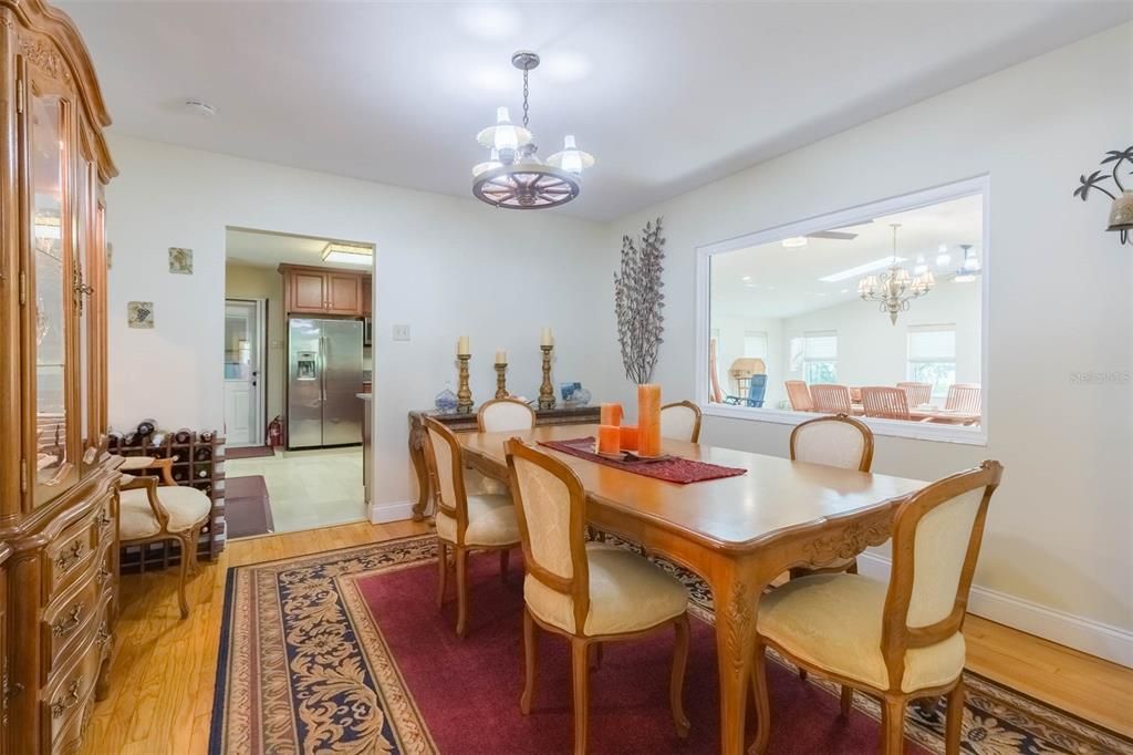 For Sale: $1,599,000 (4 beds, 4 baths, 5578 Square Feet)
