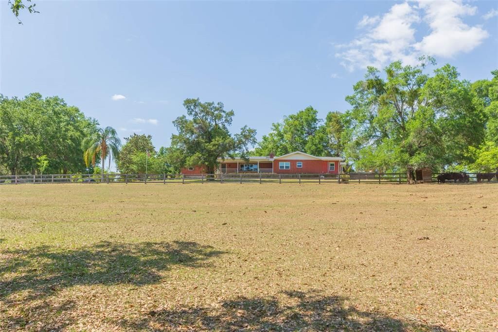 For Sale: $1,599,000 (4 beds, 4 baths, 5578 Square Feet)
