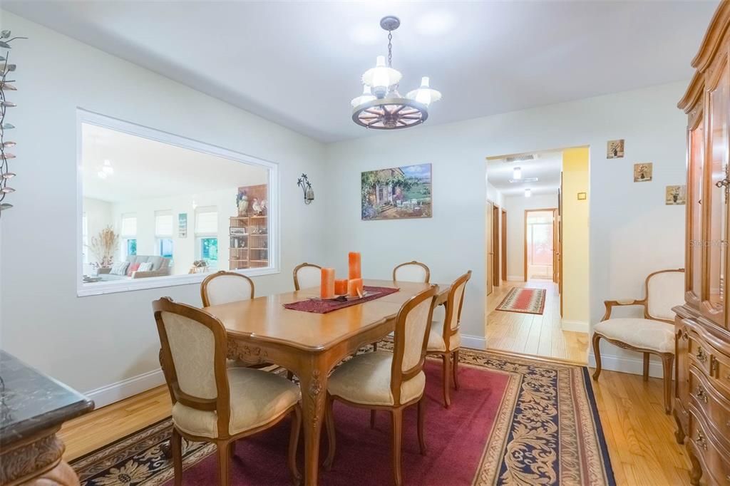 For Sale: $1,599,000 (4 beds, 4 baths, 5578 Square Feet)