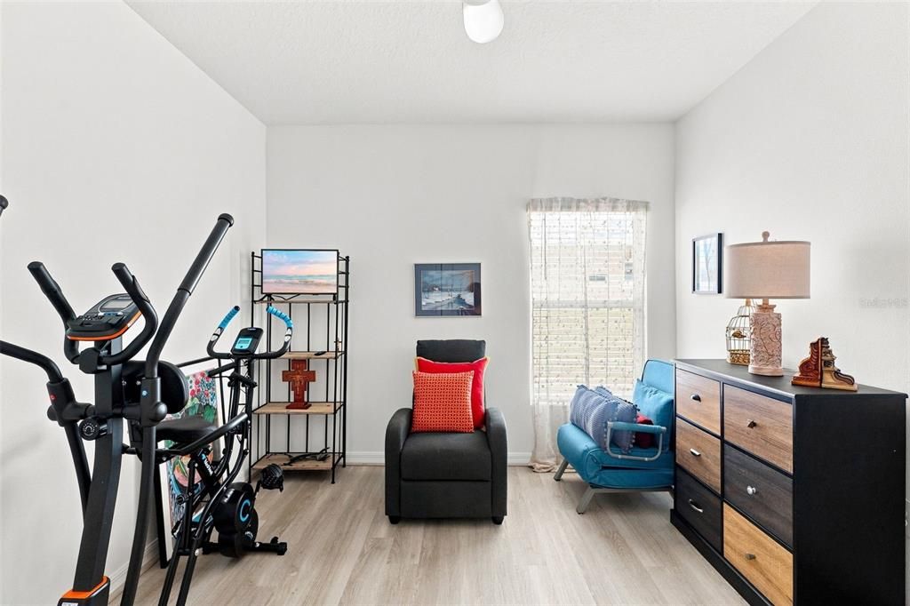 En Venta: $349,500 (4 camas, 2 baños, 1725 Pies cuadrados)