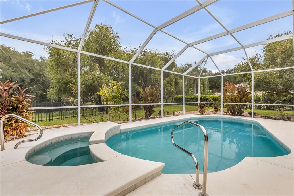 For Sale: $569,000 (3 beds, 3 baths, 2288 Square Feet)