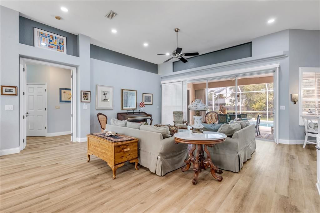 For Sale: $569,000 (3 beds, 3 baths, 2288 Square Feet)