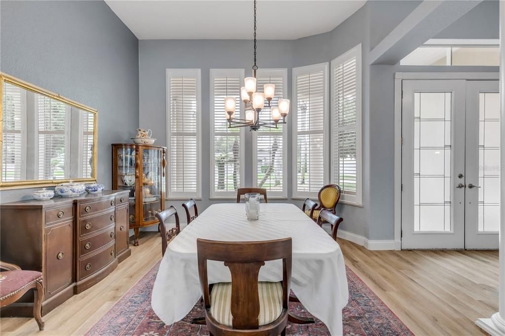 For Sale: $569,000 (3 beds, 3 baths, 2288 Square Feet)