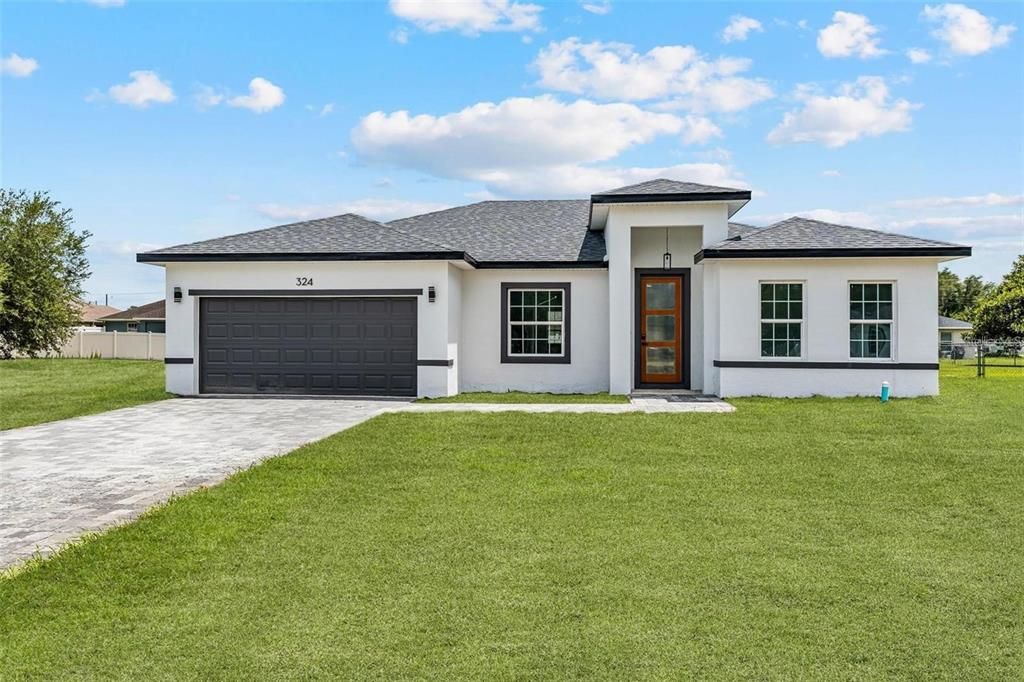 For Rent: $1,900 (4 beds, 2 baths, 1774 Square Feet)