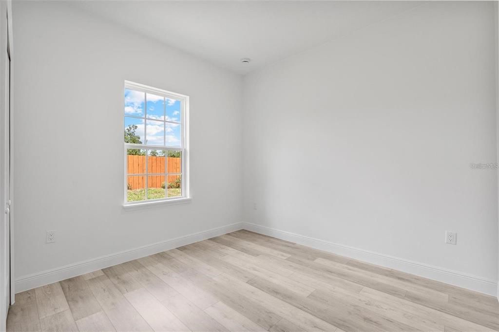 For Rent: $1,900 (4 beds, 2 baths, 1774 Square Feet)