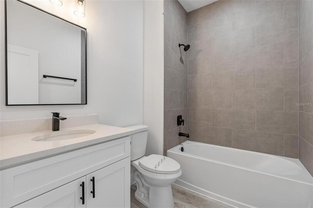For Rent: $1,900 (4 beds, 2 baths, 1774 Square Feet)