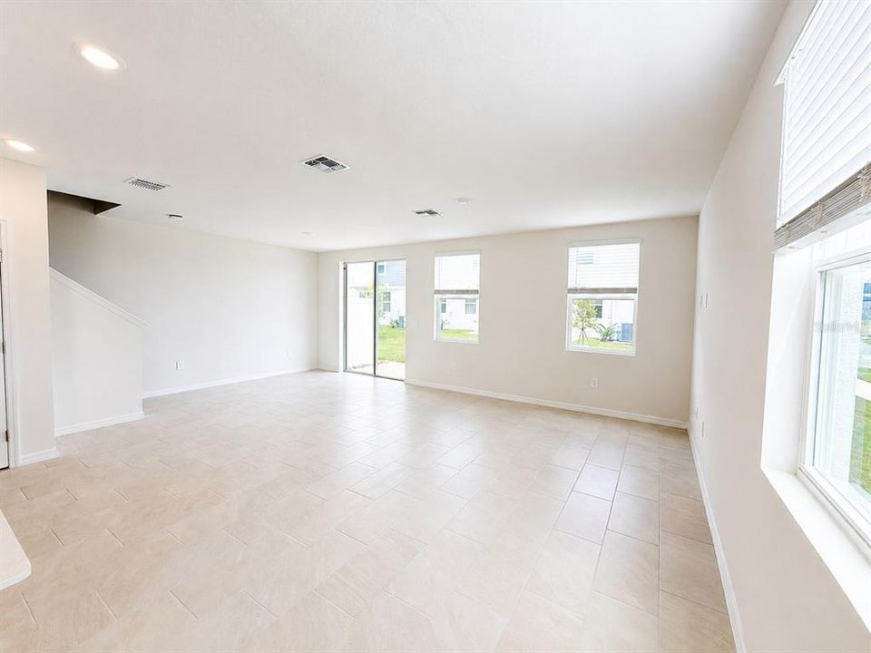 En Renta: $2,400 (3 camas, 2 baños, 1808 Pies cuadrados)