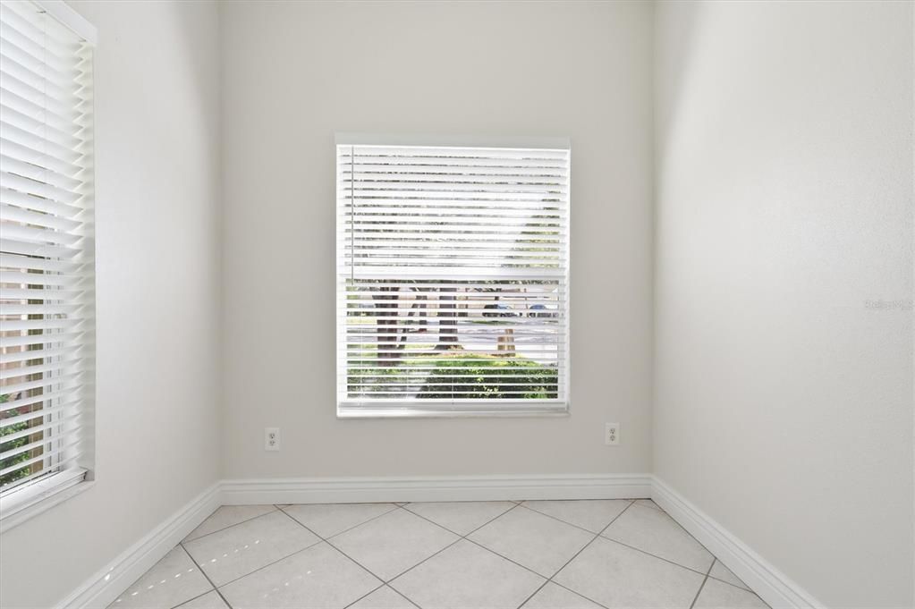 For Sale: $279,000 (3 beds, 2 baths, 1670 Square Feet)