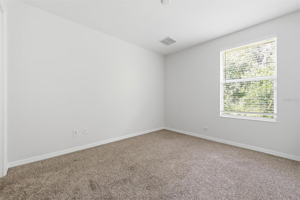 For Sale: $279,000 (3 beds, 2 baths, 1670 Square Feet)