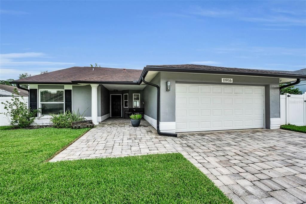 For Sale: $499,900 (4 beds, 2 baths, 1608 Square Feet)